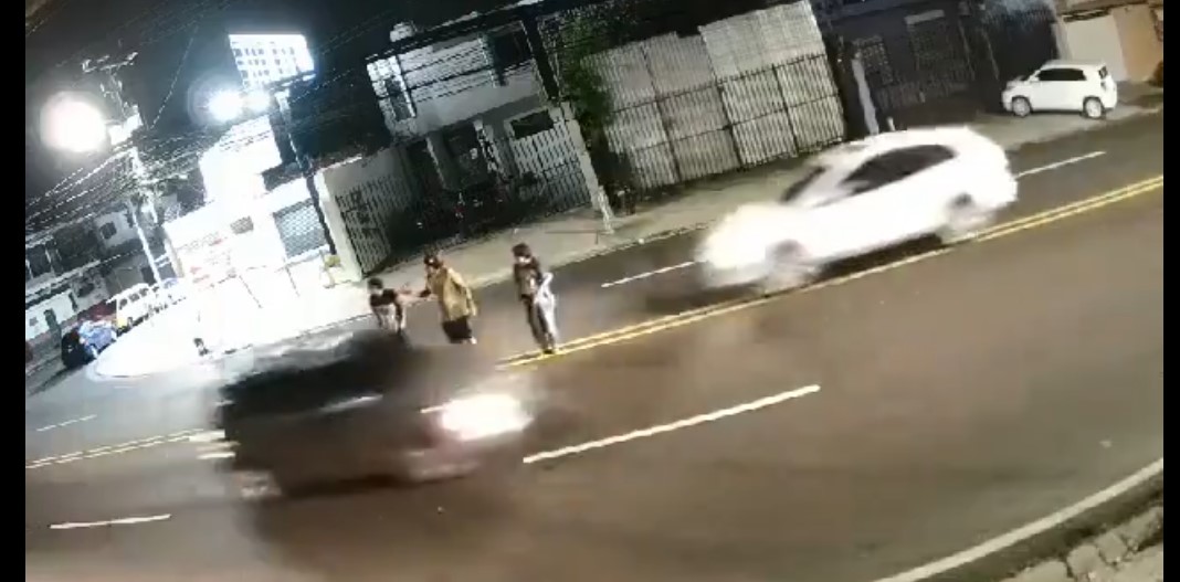 Lee más sobre el artículo Conductor atropella a tres personas en Ciudad Merliot